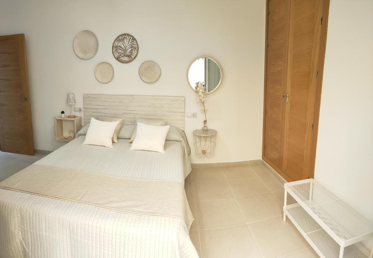 Relax Chiclana-Aparcamiento Privado-Tv Cable-Wifiplus-Aire Acond-Incluido Chiclana de la Frontera Luaran gambar