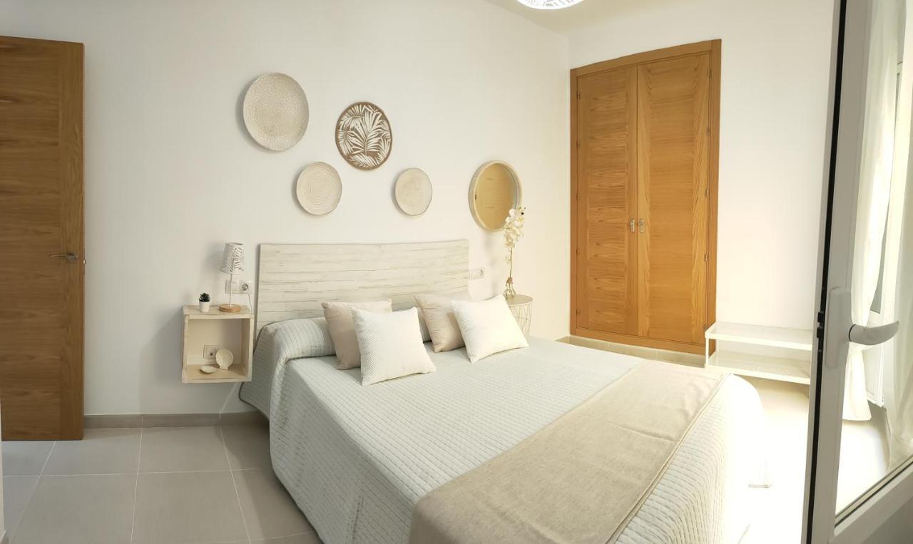 Relax Chiclana-Aparcamiento Privado-Tv Cable-Wifiplus-Aire Acond-Incluido Chiclana de la Frontera Luaran gambar