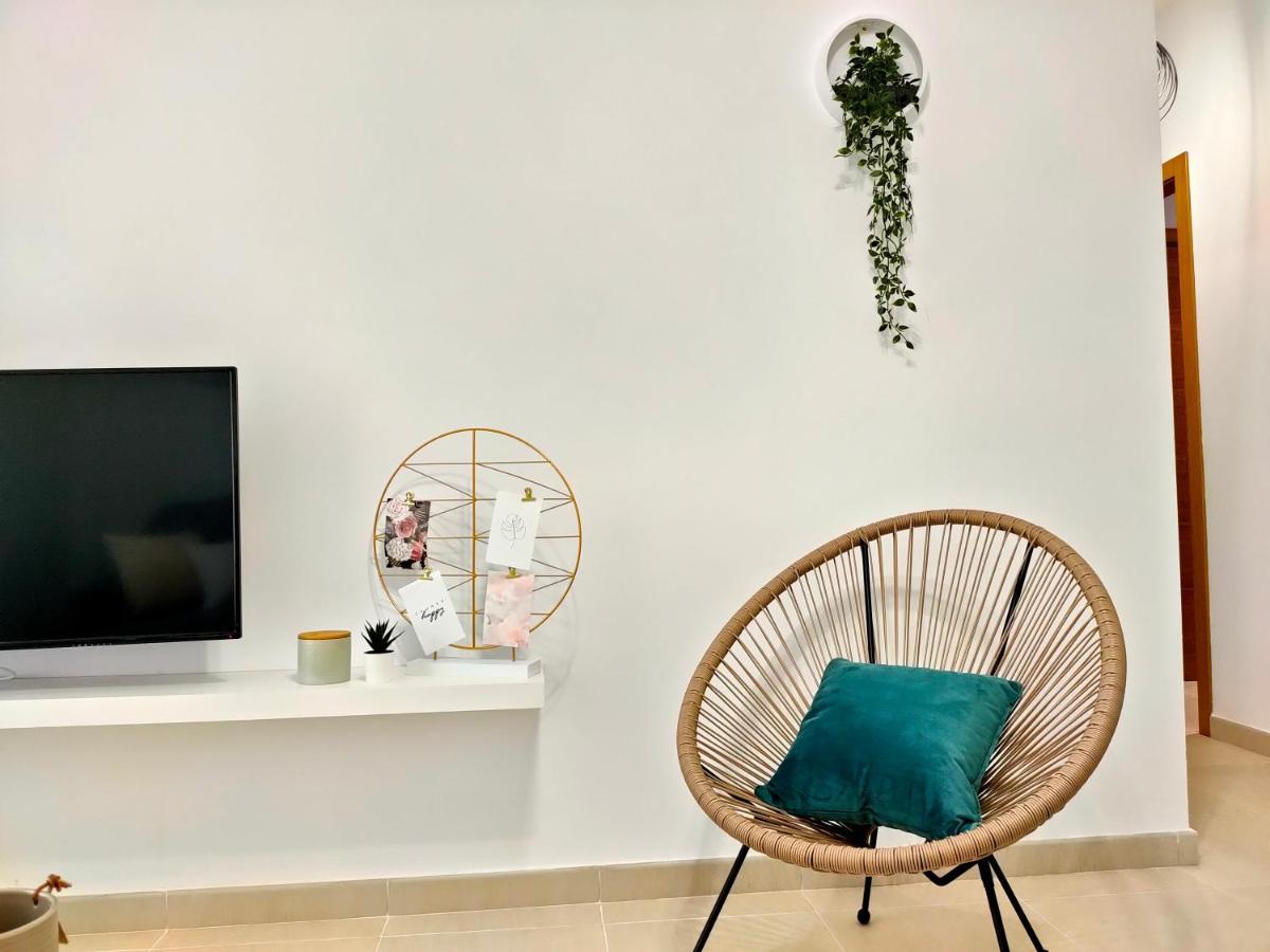 Relax Chiclana-Aparcamiento Privado-Tv Cable-Wifiplus-Aire Acond-Incluido Chiclana de la Frontera Luaran gambar