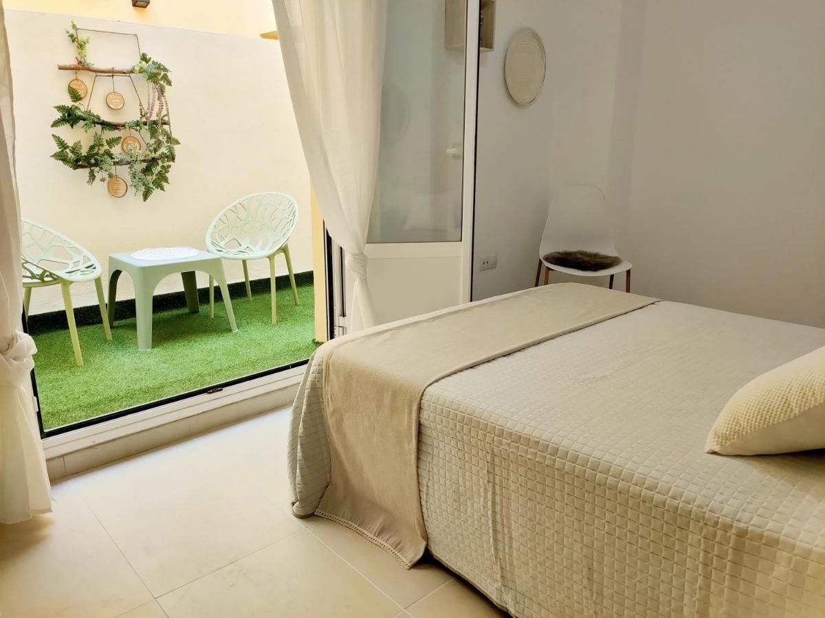 Relax Chiclana-Aparcamiento Privado-Tv Cable-Wifiplus-Aire Acond-Incluido Chiclana de la Frontera Luaran gambar